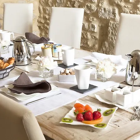 Château Provence Alojamento de Acomodação e Pequeno-almoço La Roque-sur-Pernes