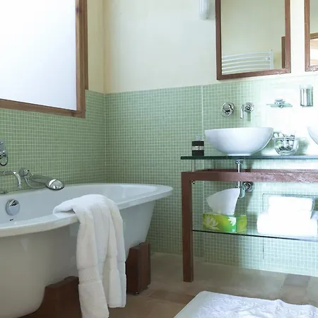 Château Provence Alojamento de Acomodação e Pequeno-almoço 2*